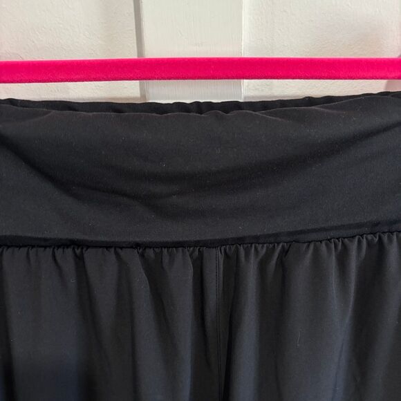 CALIA by Carrie Underwood Anywhere Fold Over Waist Capri Pants - Picture 4 of 7